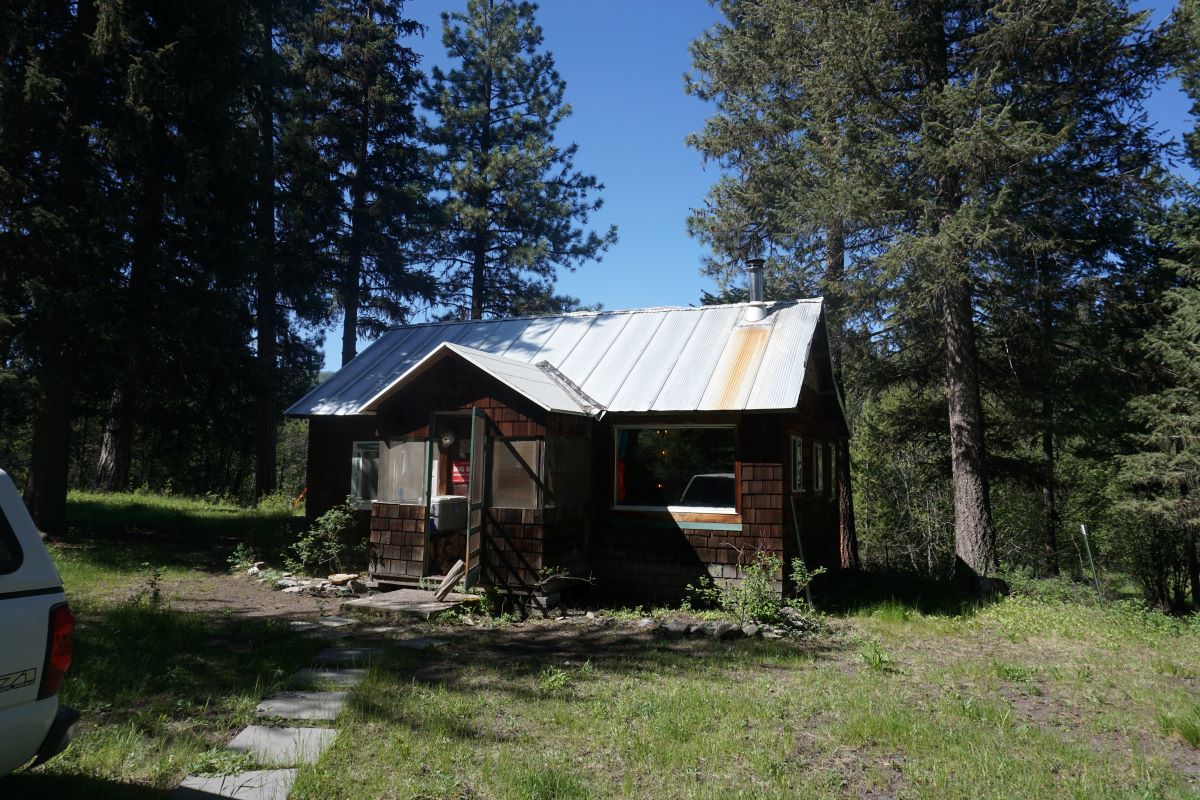 Cabin site house for Sale 2077