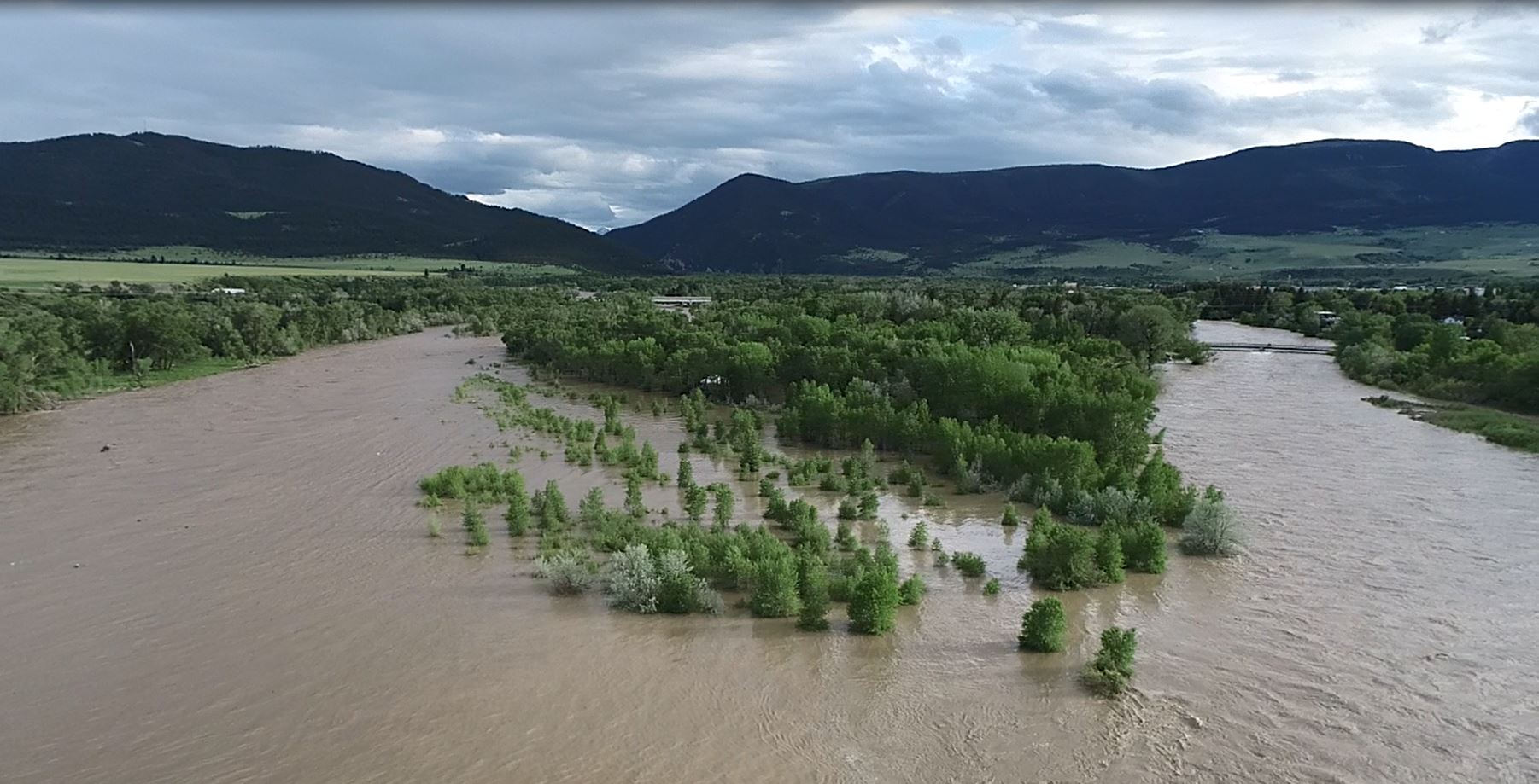 Flooding on the Yellowstone River in June 2022 near Sacajawea Park in Livingston, MT.